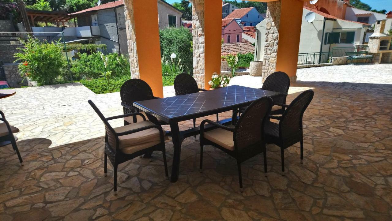 Apartmani Antonio Veli Lošinj Exteriör bild